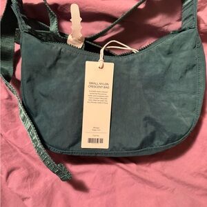 CYPRESS BAGGU small crescent NWT